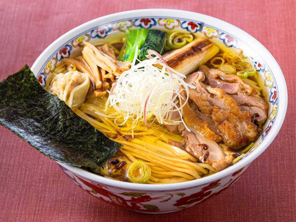 琥珀の「醤油」 極神鶏らぁめん